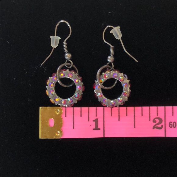 Jeweled circle earrings - Picture 3 of 3